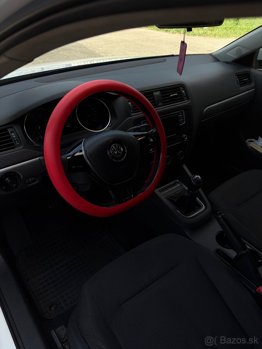 Volkswagen Jetta 2017-Facelift - 13