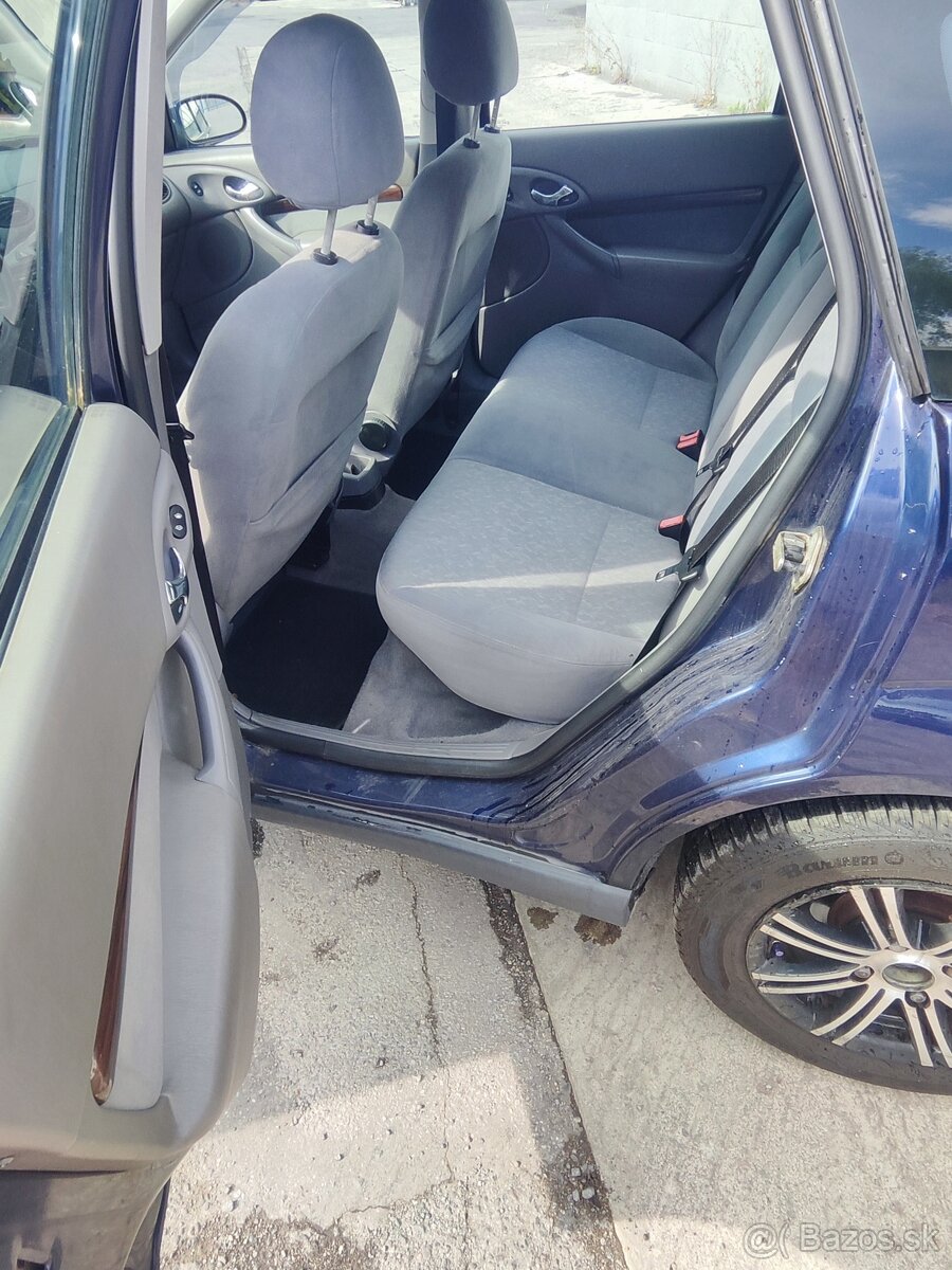 Ford FOCUS 1.8i benzín, výbava Ghia - 13