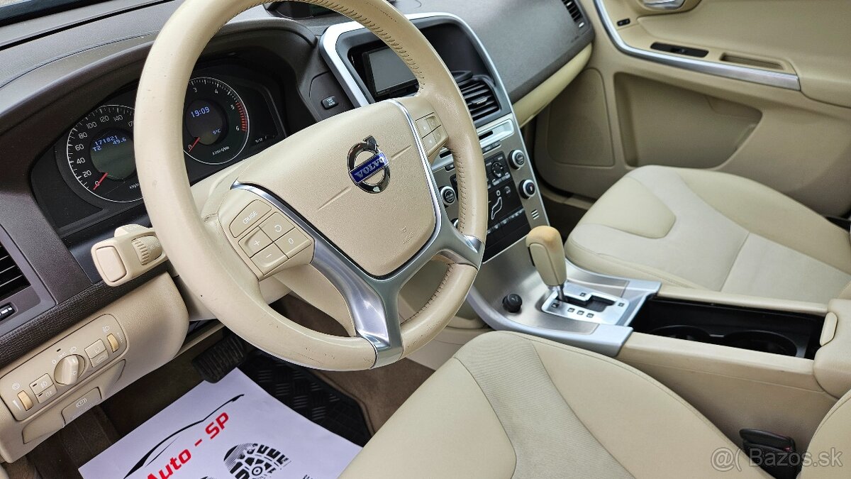 VOLVO XC 60 2.4D AT/6 - 13