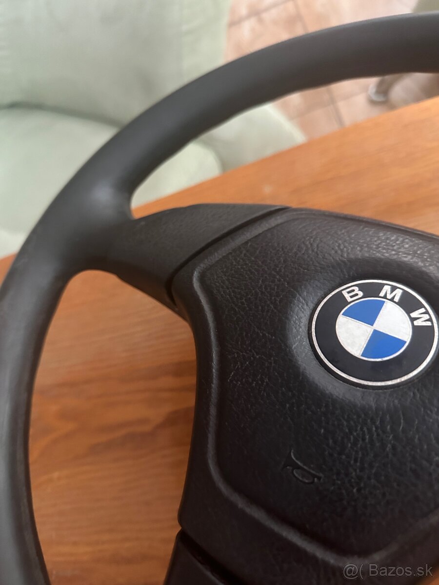 Volant BMW - 13