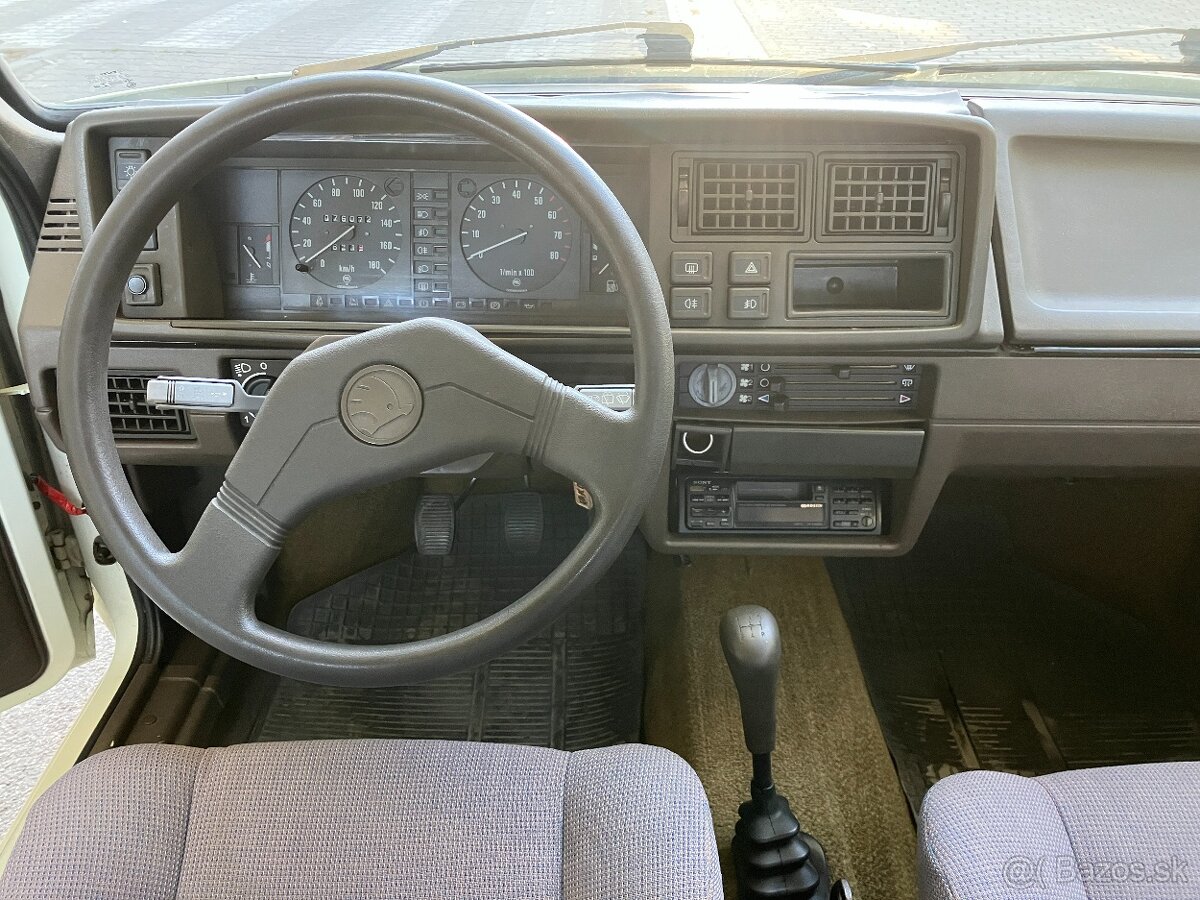 Škoda Favorit 135 LS r.v.1992 - 13