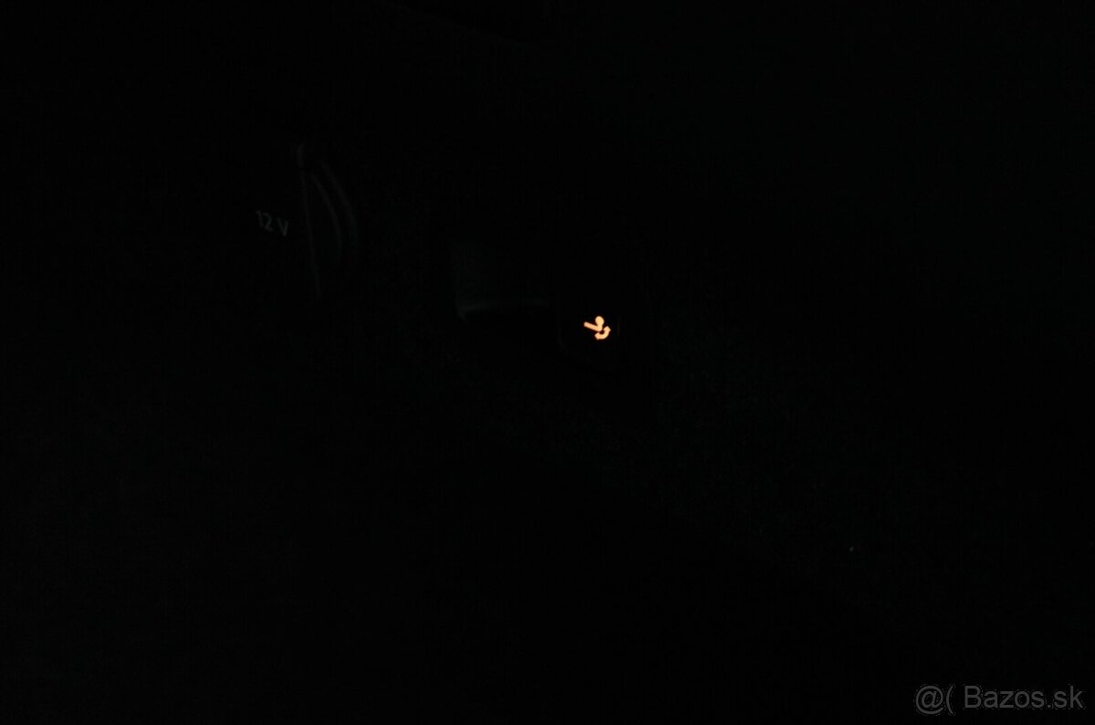 Volkswagen Passat Variant 2.0 TDI EVO Elegance DSG - 13