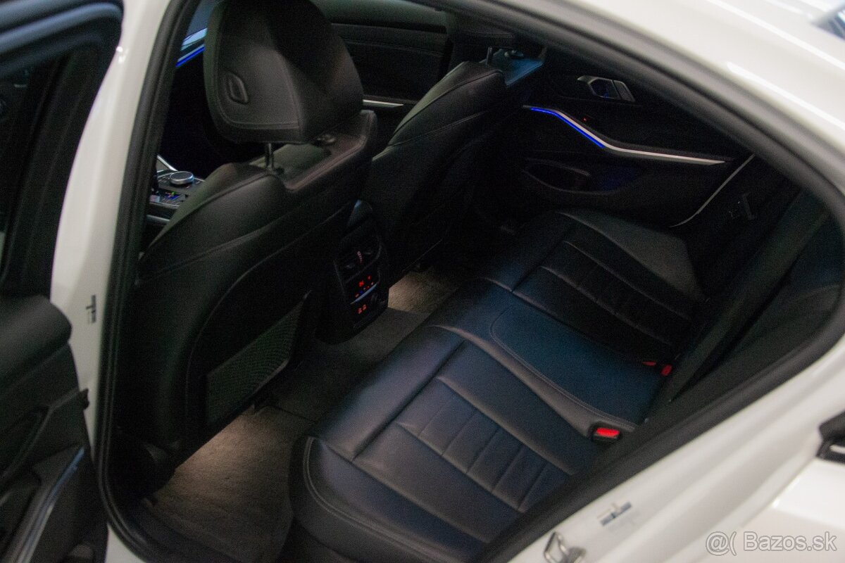 BMW Řada 3 M340i Keyless/HUD/xDrive/A/T - 13