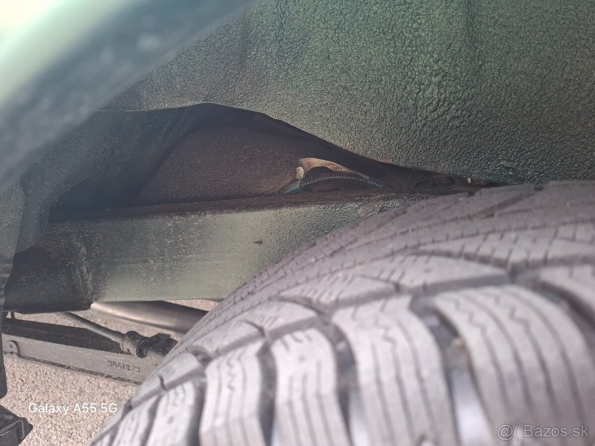 Suzuki jimny 1,3i 16V 4x4 4x4 63kw - 13