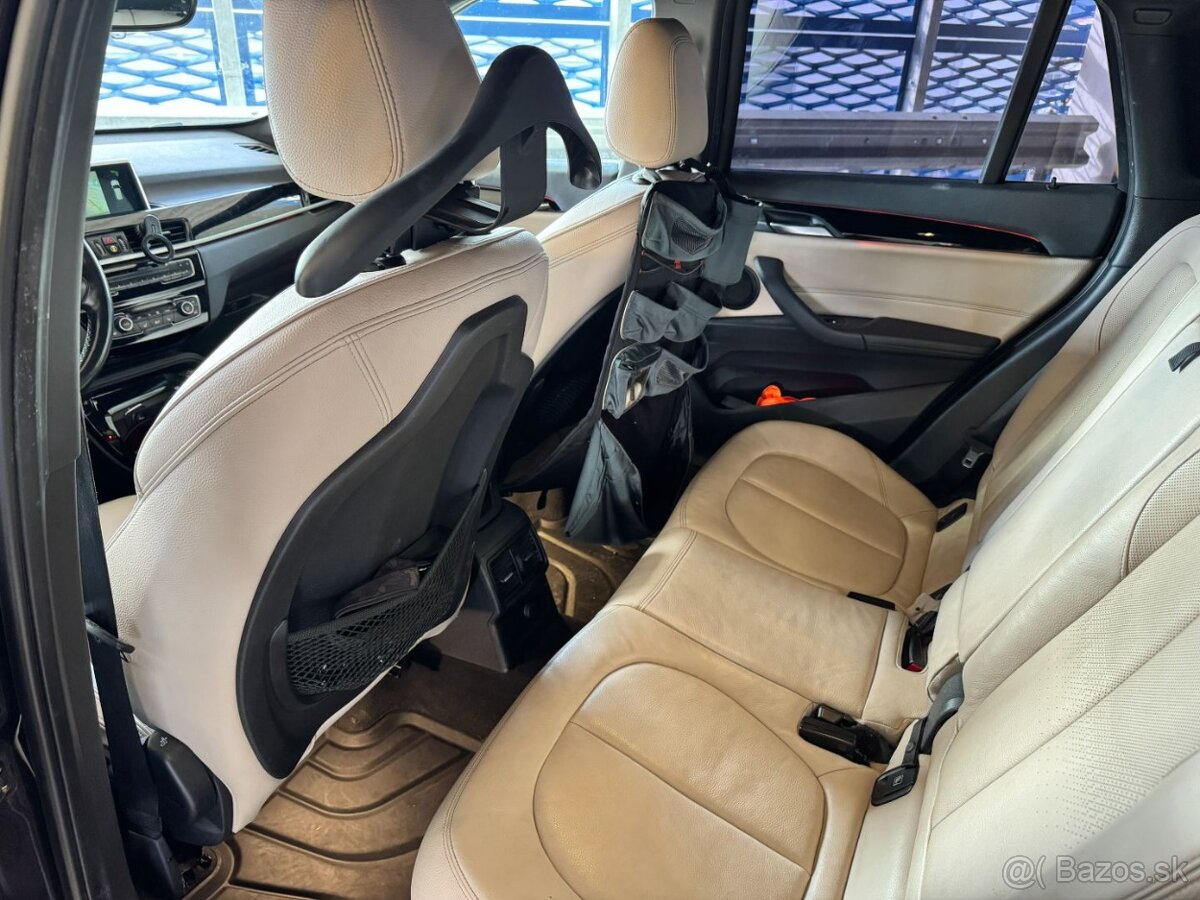 BMW X1 - 13