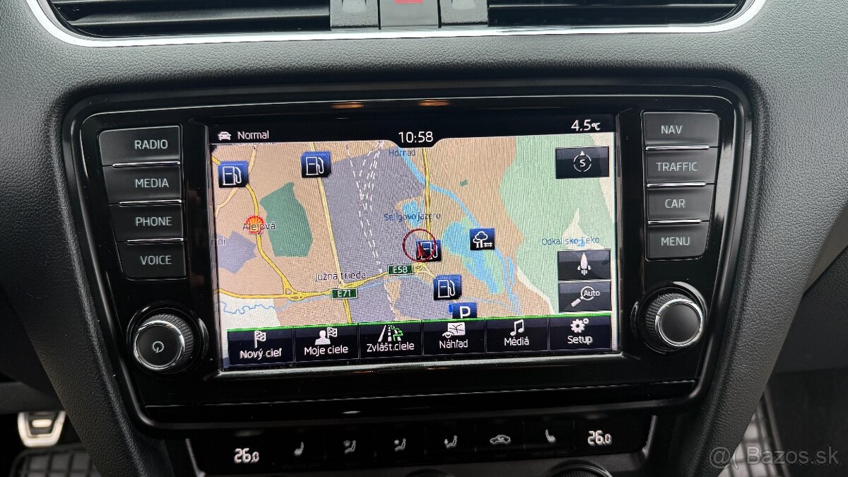 Škoda Octavia Combi 2.0 TDI DPF RS - 13