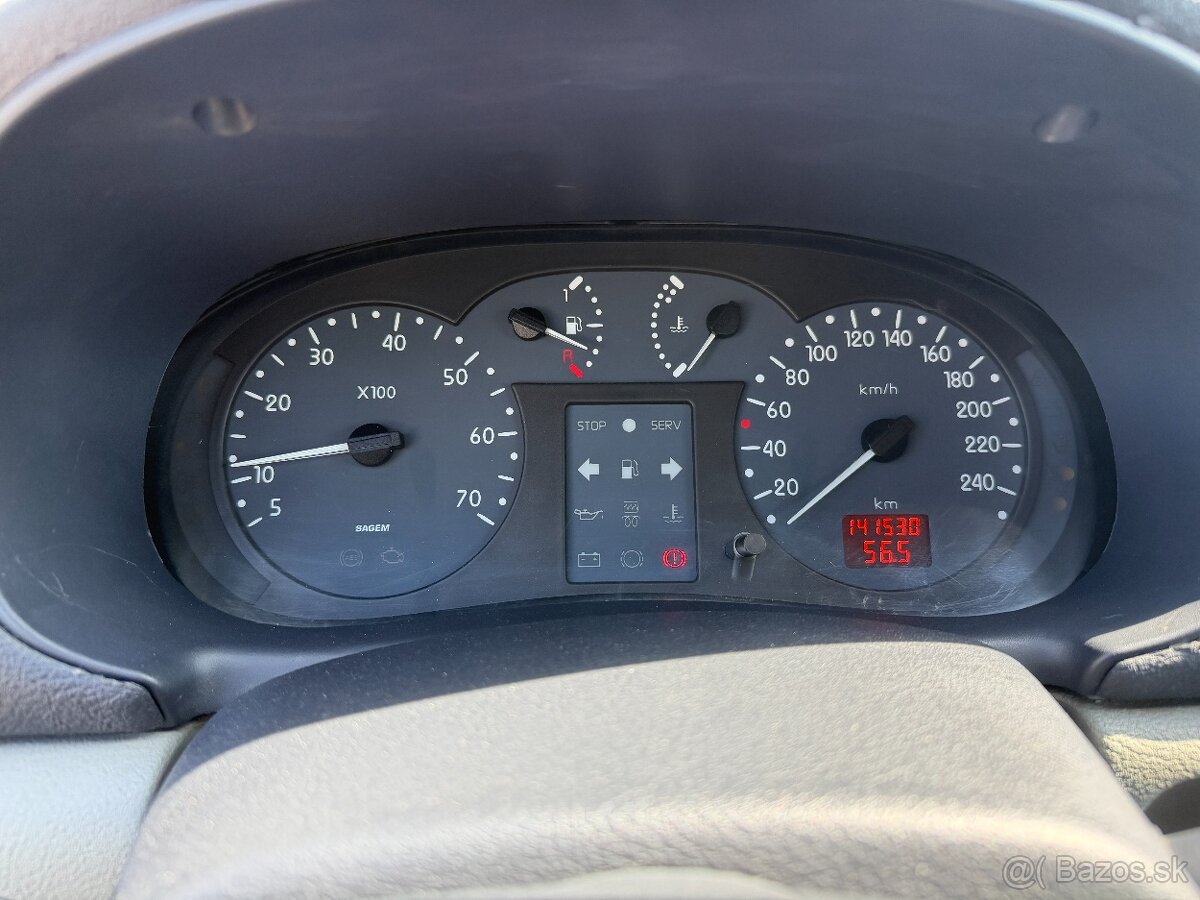 Renault Clio 1.4 16V Expression • 1.4 Benzín • 5-st. manuál - 13