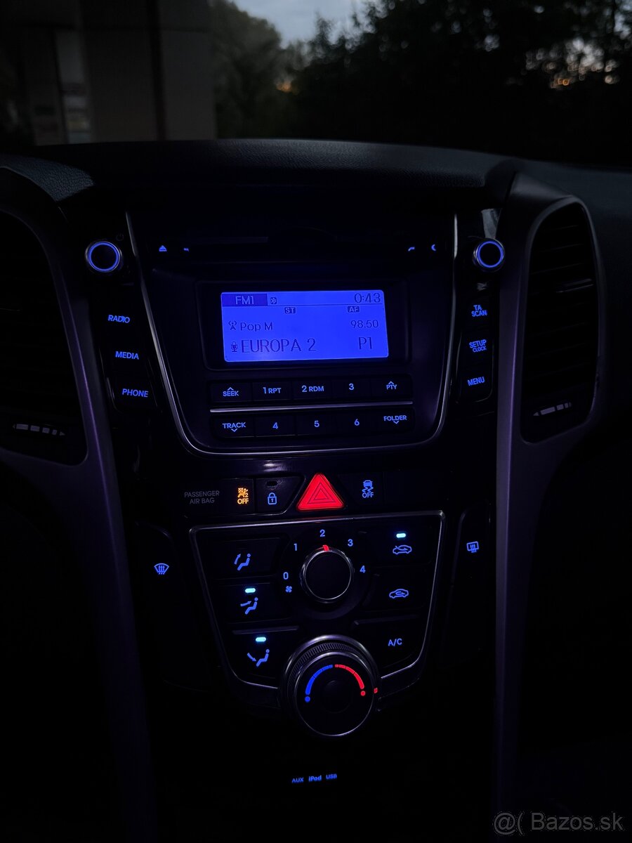 Hyundai i30 CW 1.6 CRDi 81kw, FACELIFT V TOP STAVE❗️ - 13