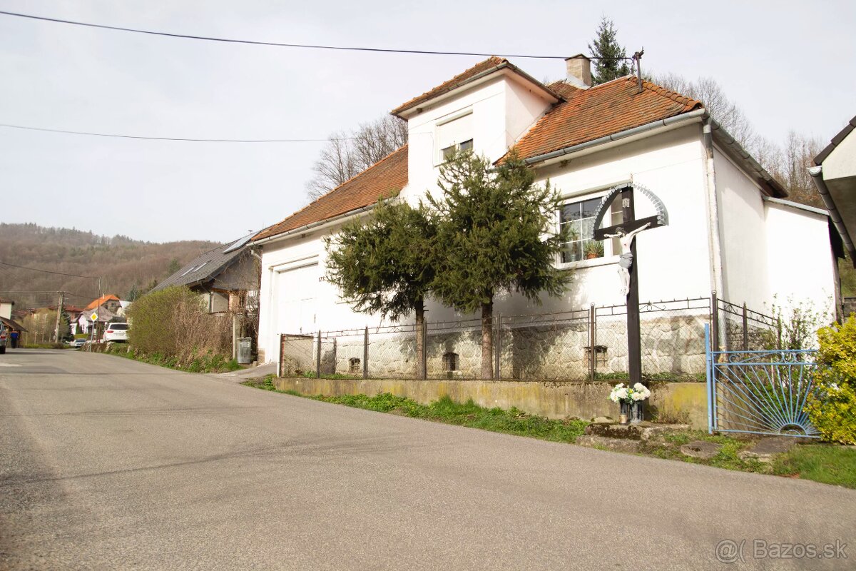 Dom s garazou blizko mesta Ziar nad Hronom - 13