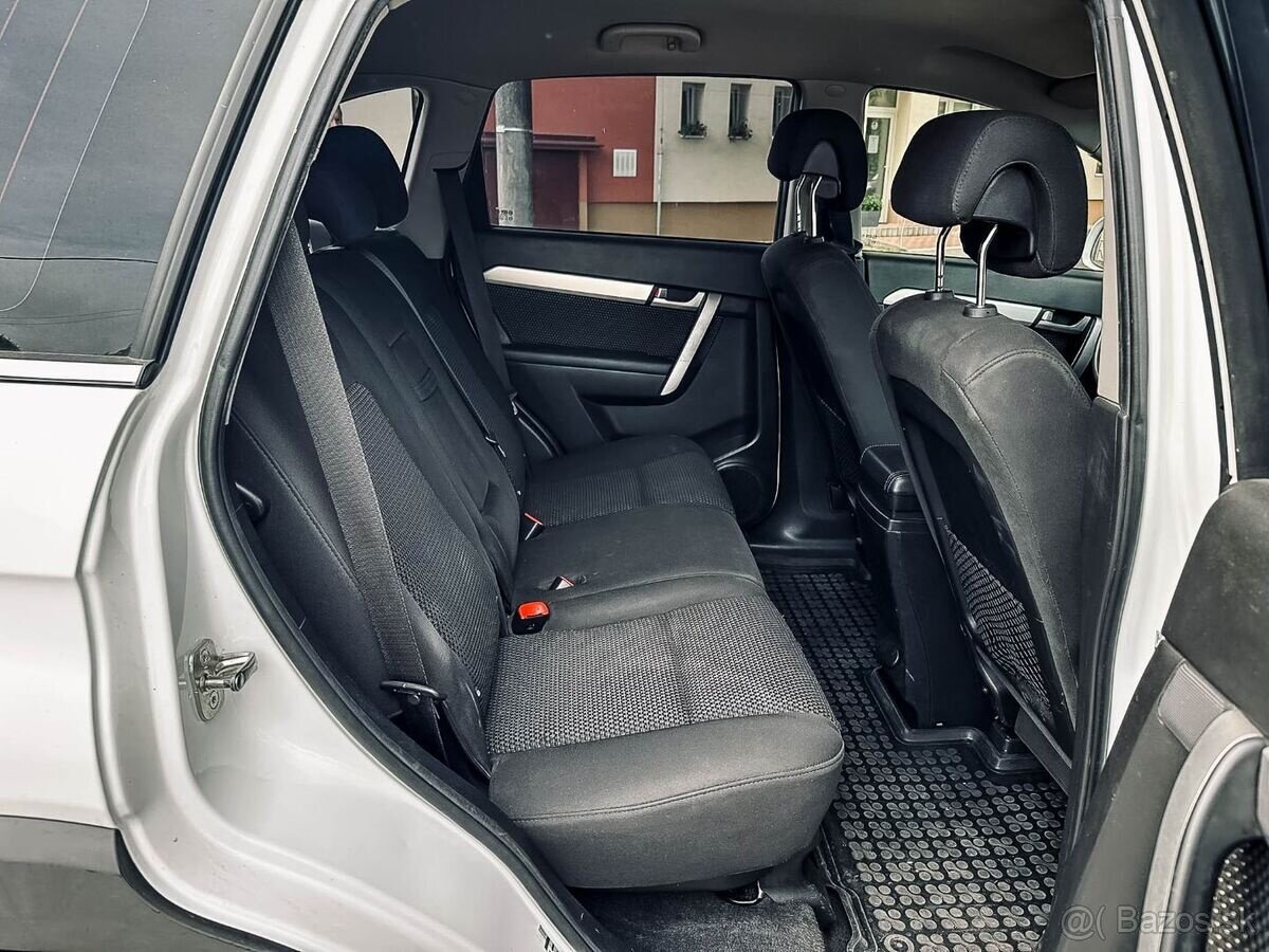 Chevrolet Captiva 2.2 D LS - 13