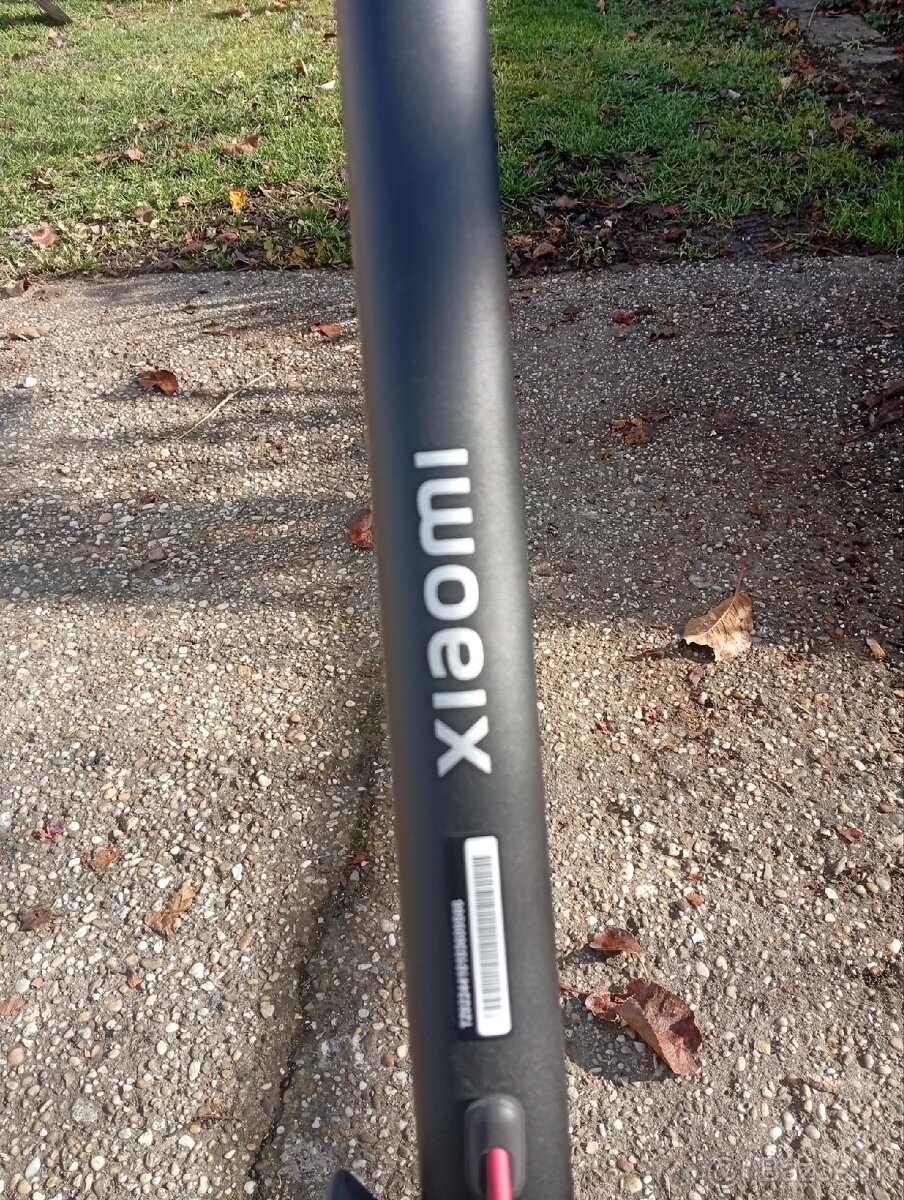 XIAOMI E SCOOTER (KOLOBEZKA) 4 A ESSENTIAL - 13