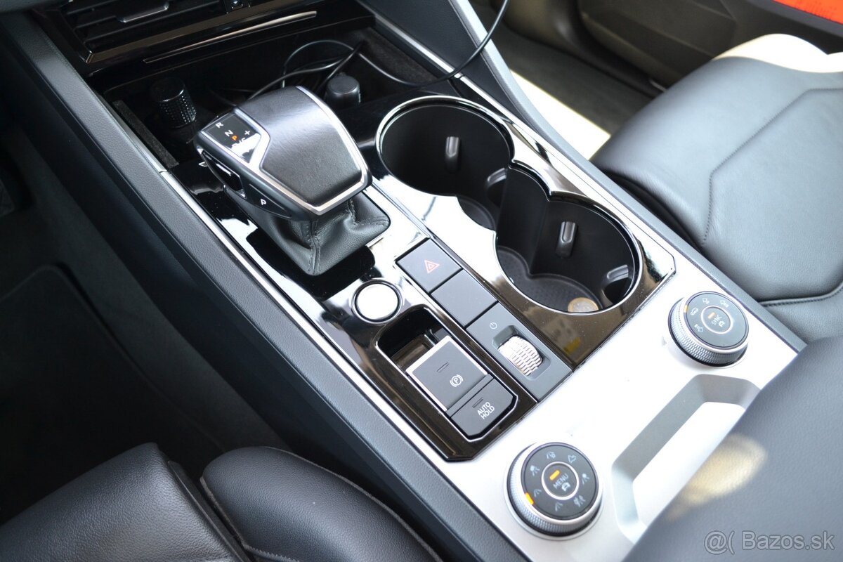 Volkswagen Touareg 3,0 TDI Elegance 4motion - 13