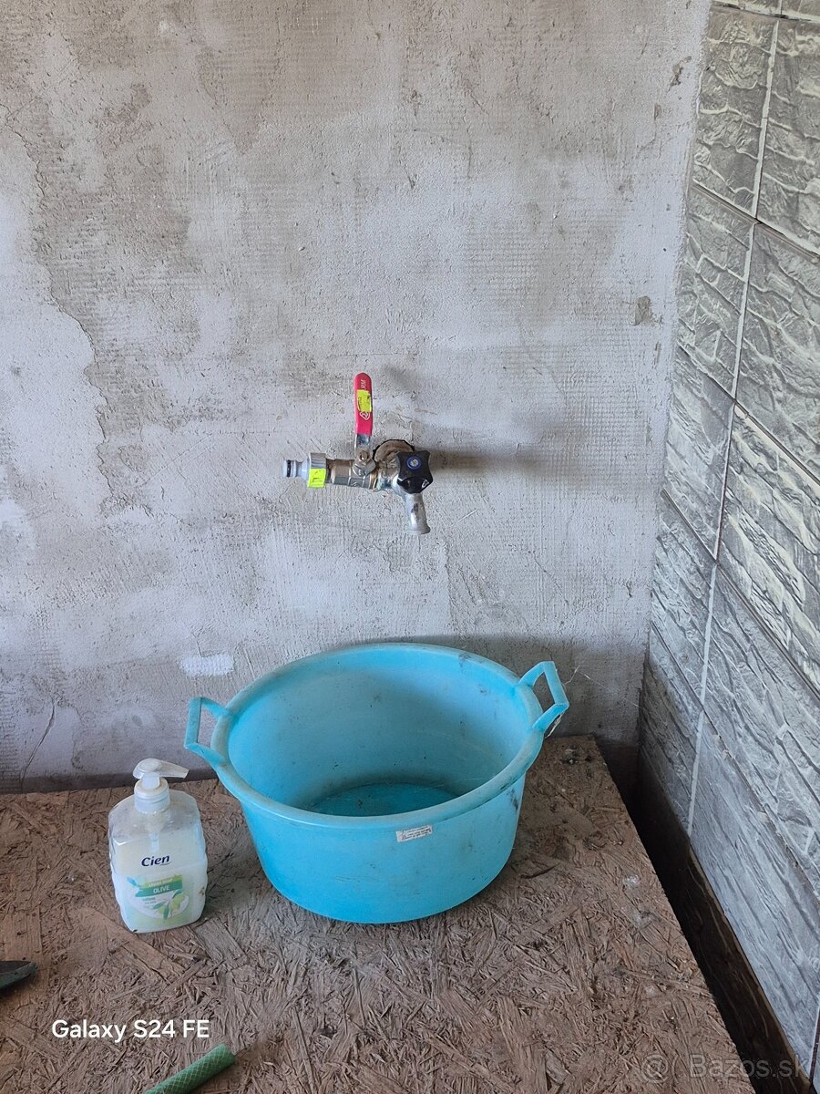 Pivničná chata v známej vinohradníckej oblasti - 13