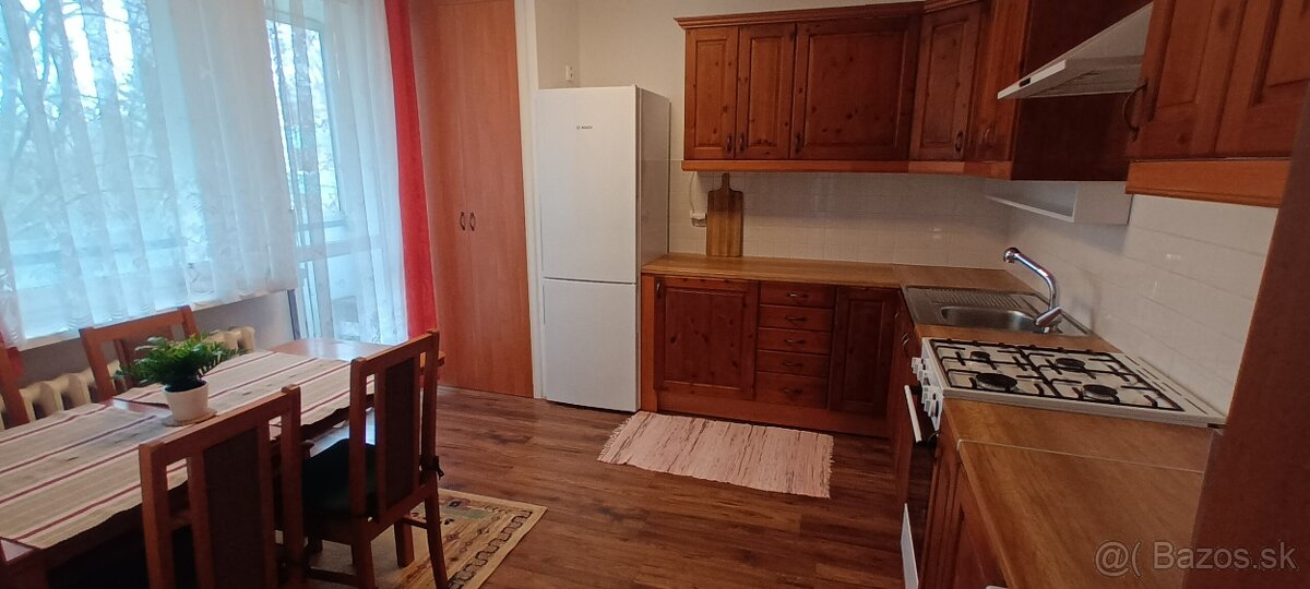 Prenájom trojizbového bytu v Bratislave -Ružinov - 13
