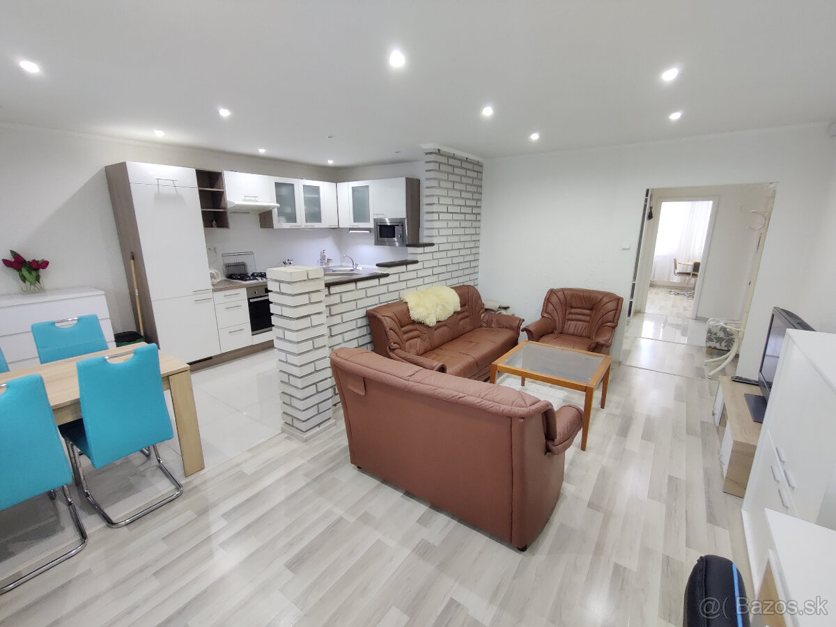 3 izb. blízko CENTRA, Kuzmányho, ul. Kpt. Nálepku, rekonšt. - 13