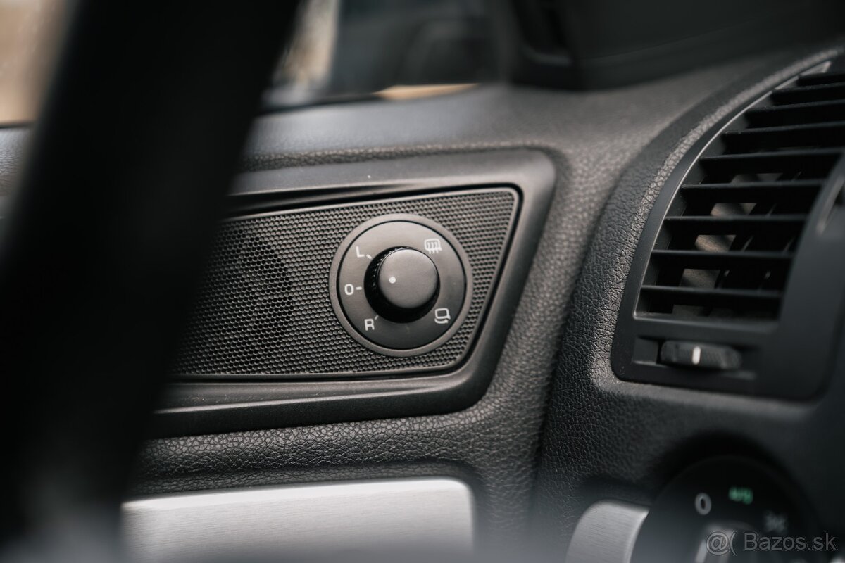 Škoda Octavia Combi 2.0 TFSI RS - 13