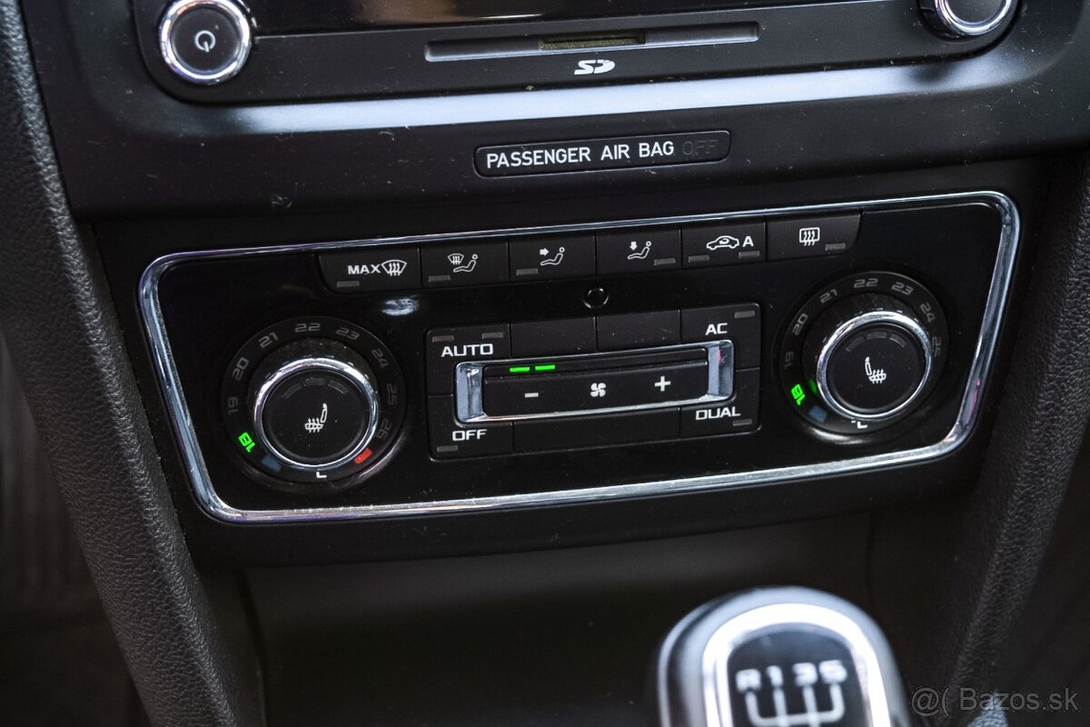 Škoda Superb Combi 2011 - 13