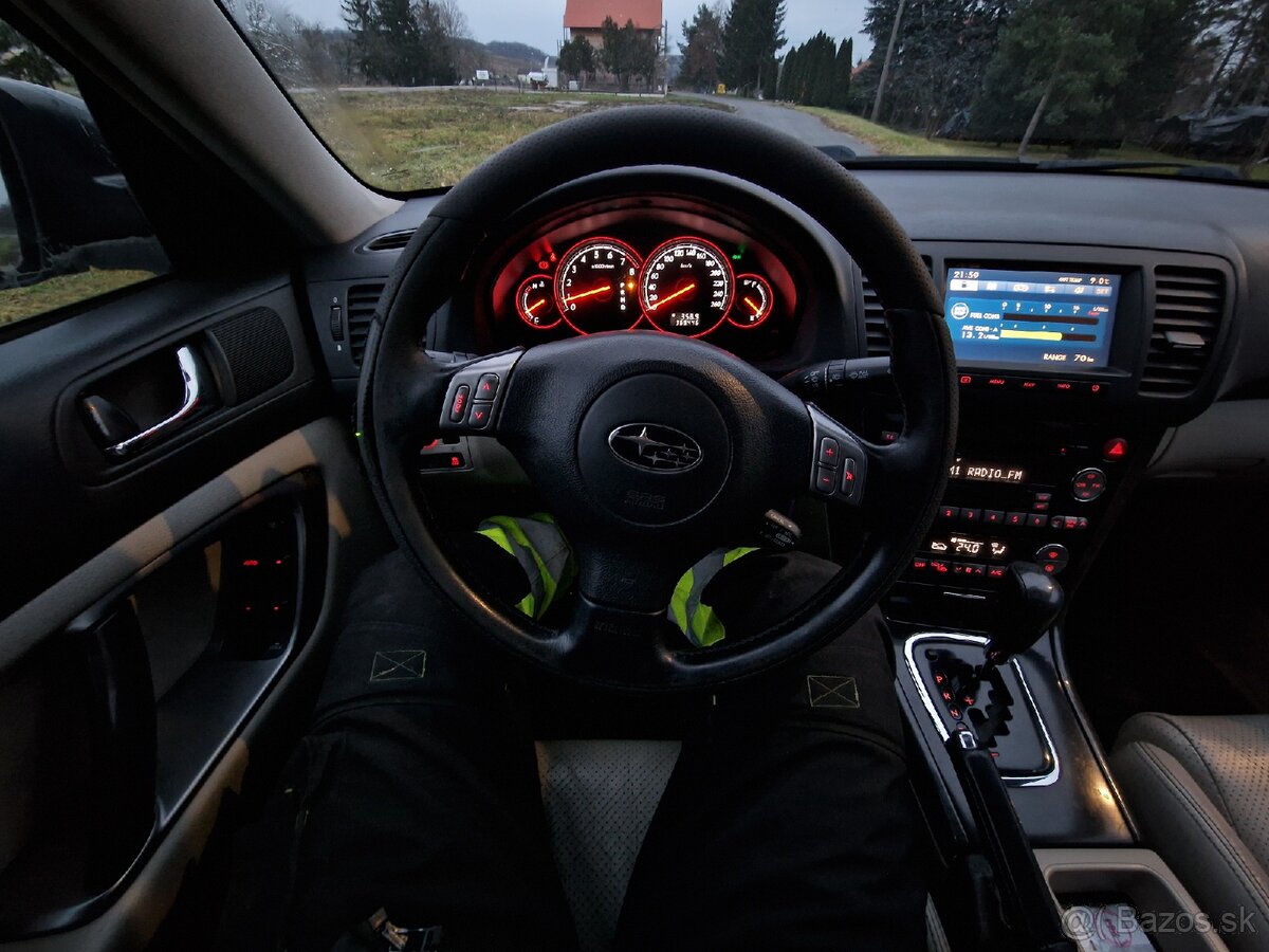 Subaru Legacy BL H6 3.0 LPG - 13