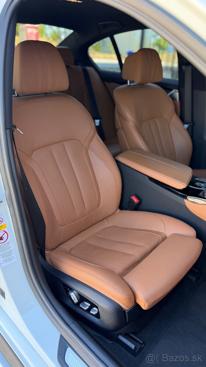 BMW 540i xDrive 2018 250kw G30 - 13