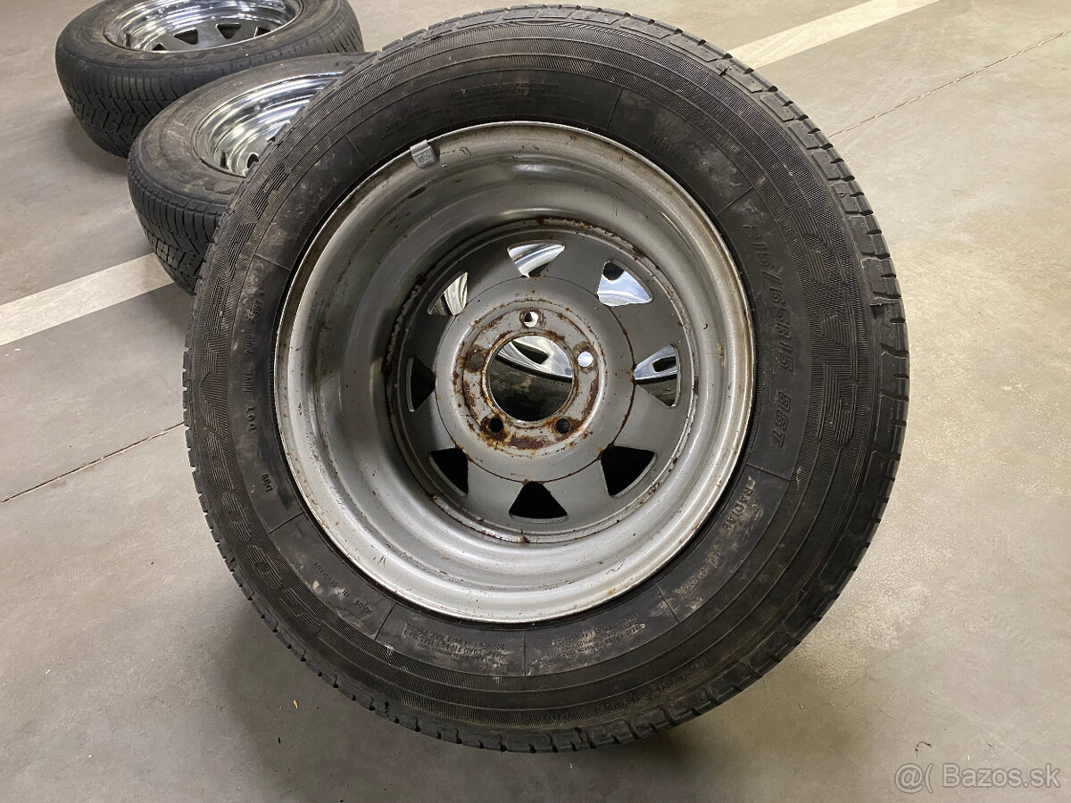 Mangels Triangular 5x114.3 R15 - 13