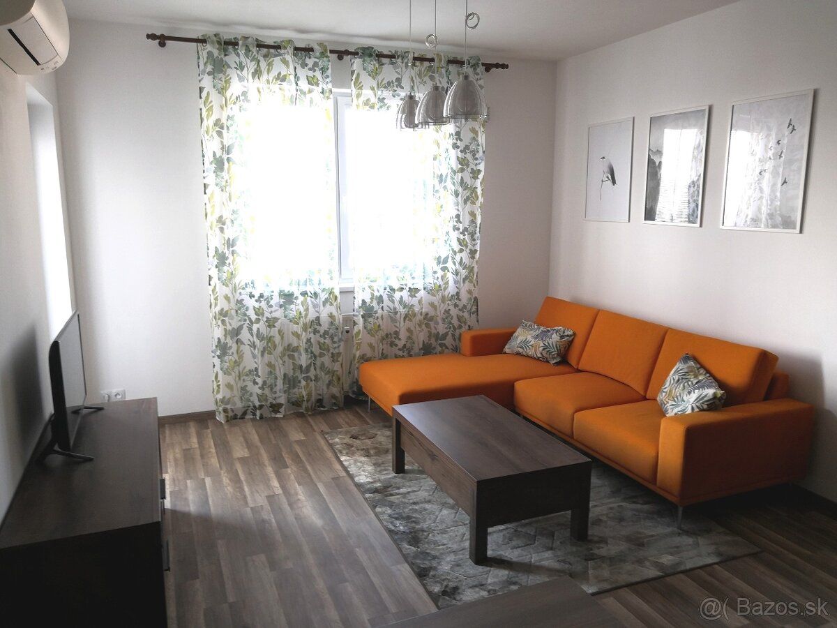 Na prenájom 3-izbový byt v PREMIÉRE na Šancovej ulici - 13