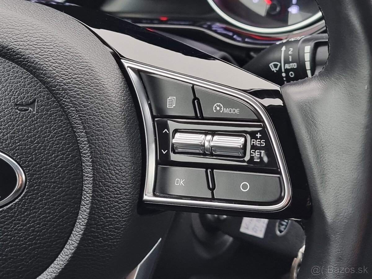 Kia Ceed SW 1.4 T-GDi Gold A/T za 13.990 € - 13