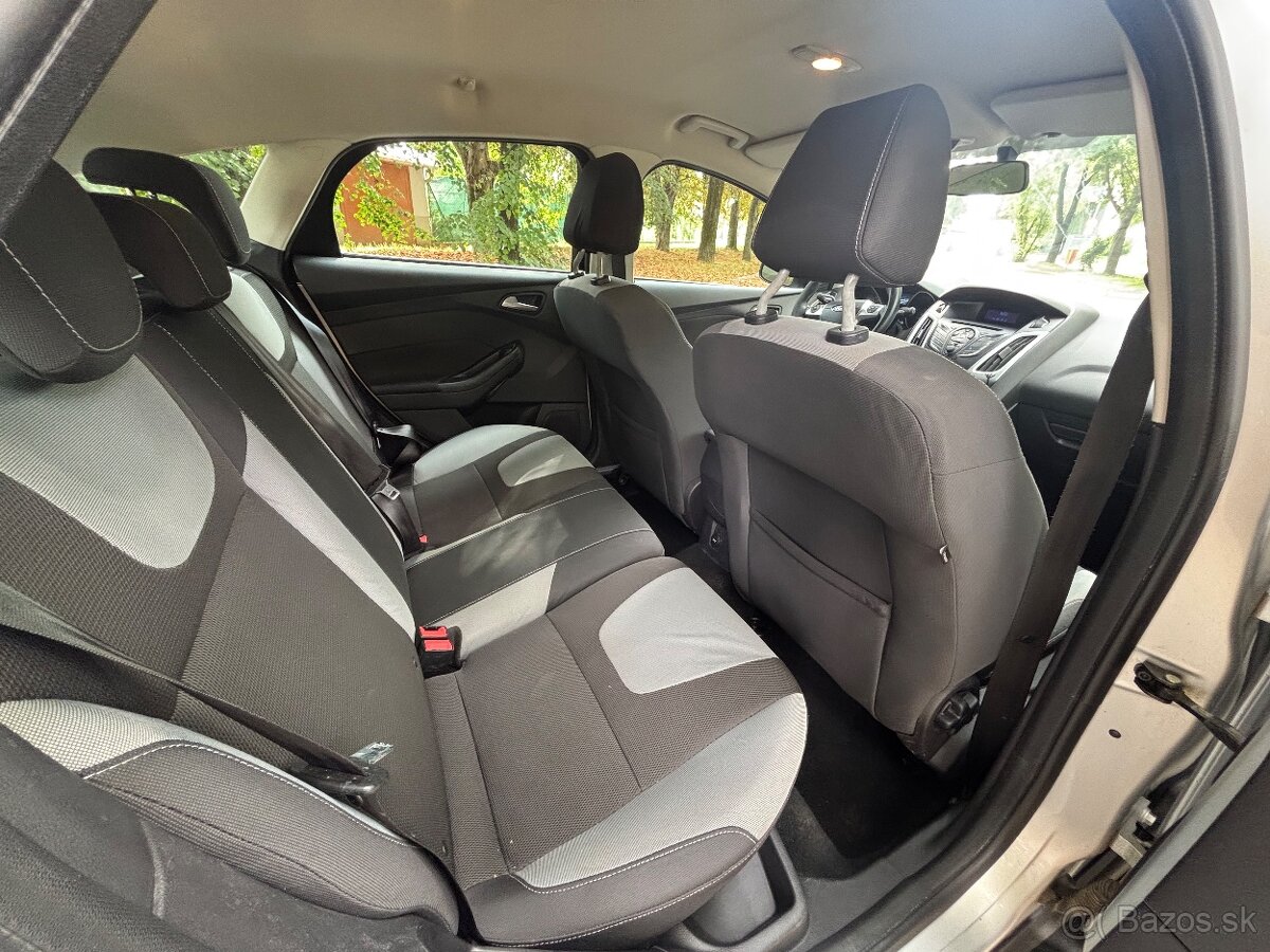 Ford Focus 1.0 Ecoboost veľmi pekný stav - 13