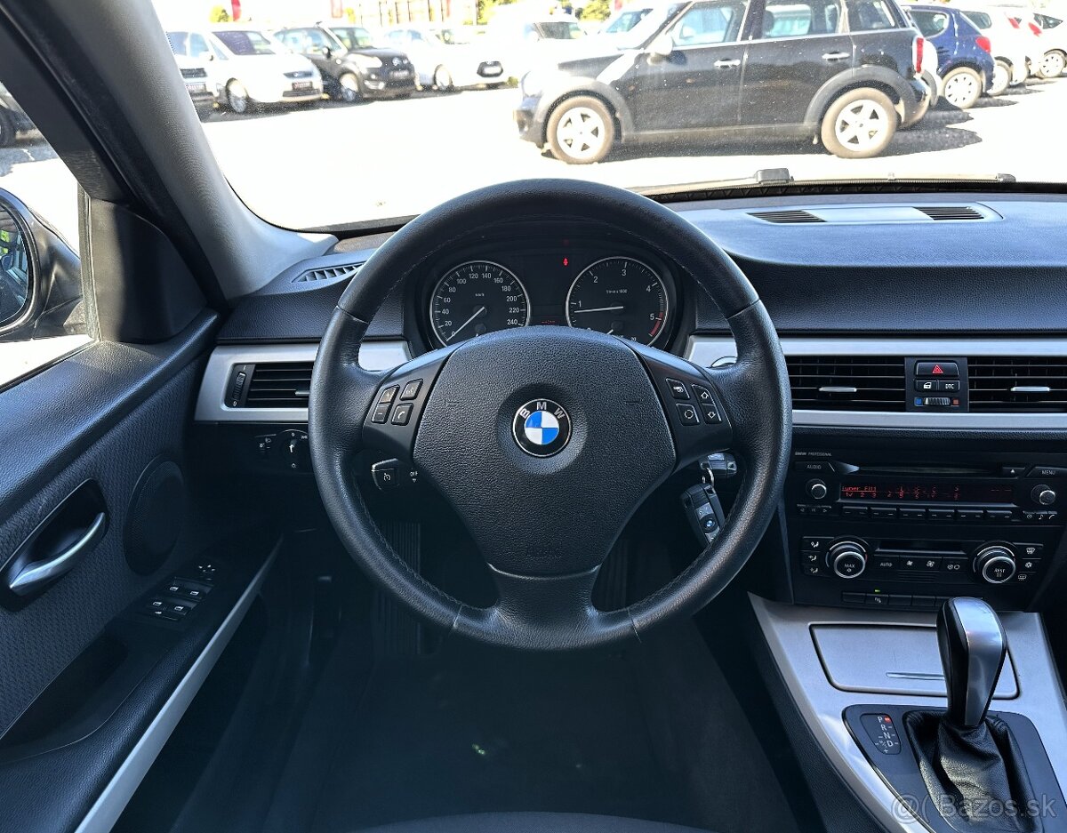 BMW Rad 3 Touring 320d A/T - 13