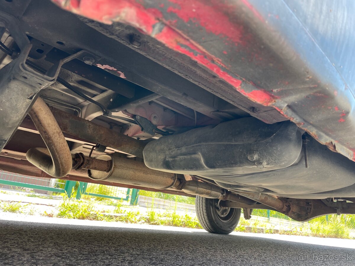 Ford Transit 2.5 D - 13
