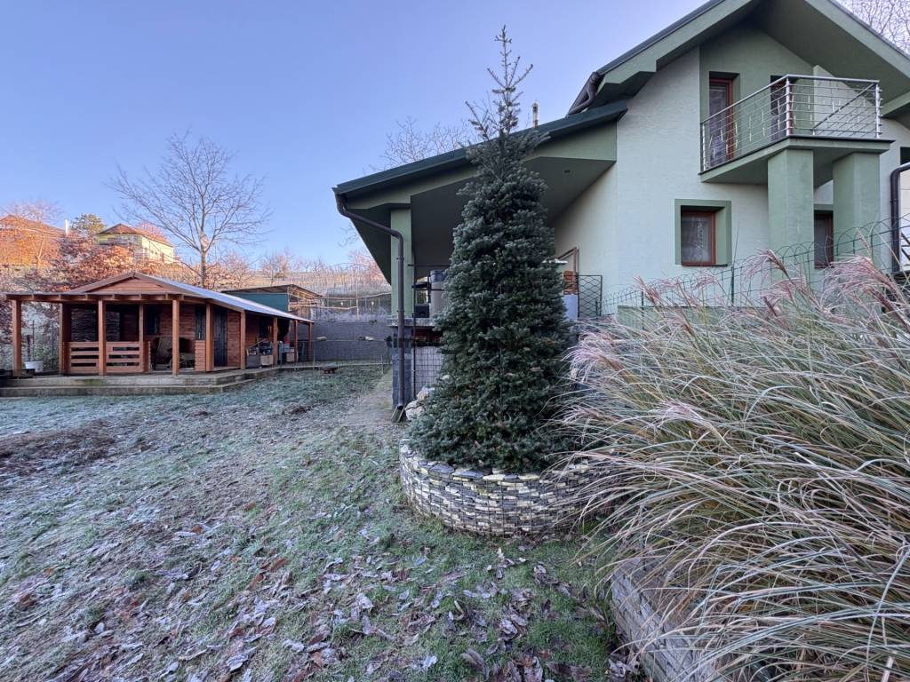 Na predaj: 2 izbový domček v Leviciach - 13