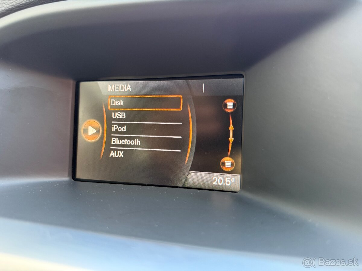 Volvo V60 Kinetic D2 1.6D - 13