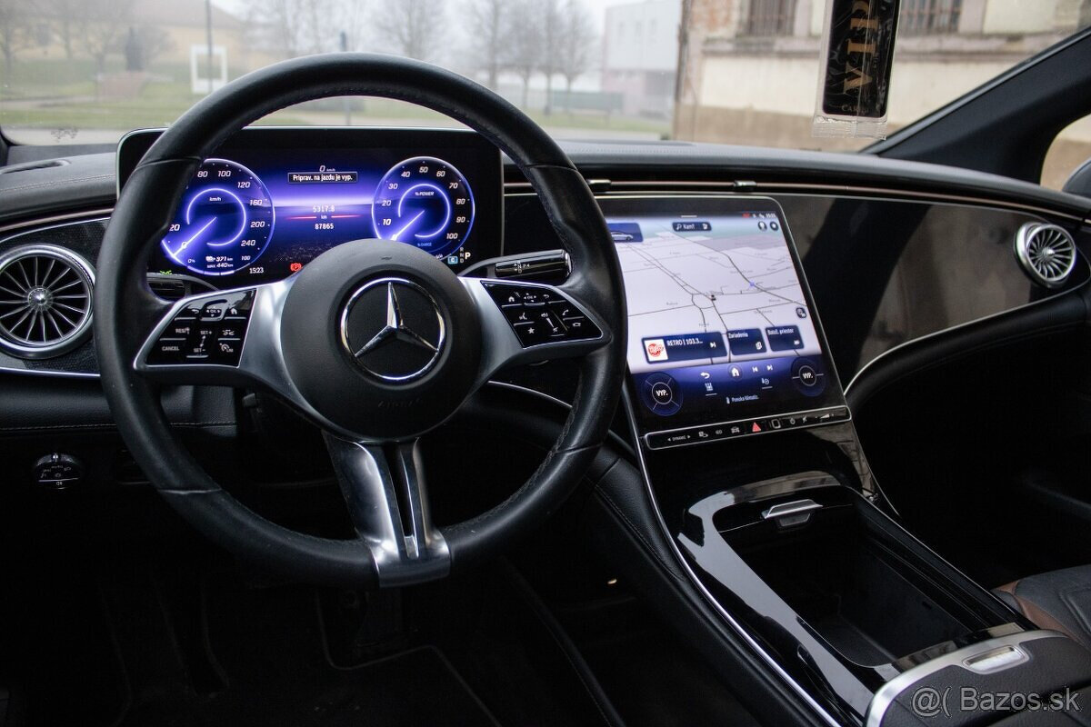 Mercedes EQE 350+ - 13