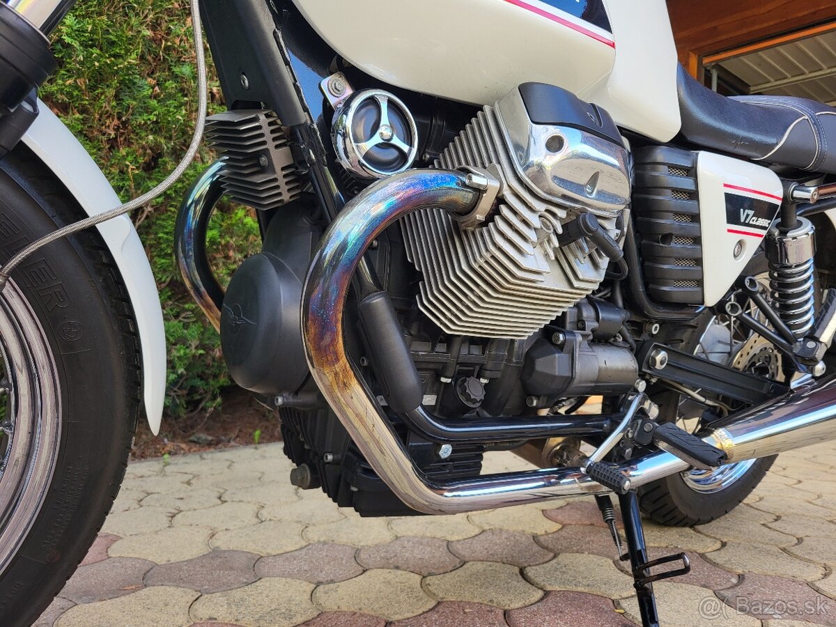 Moto Guzzi V7 Classic 2011 - 13