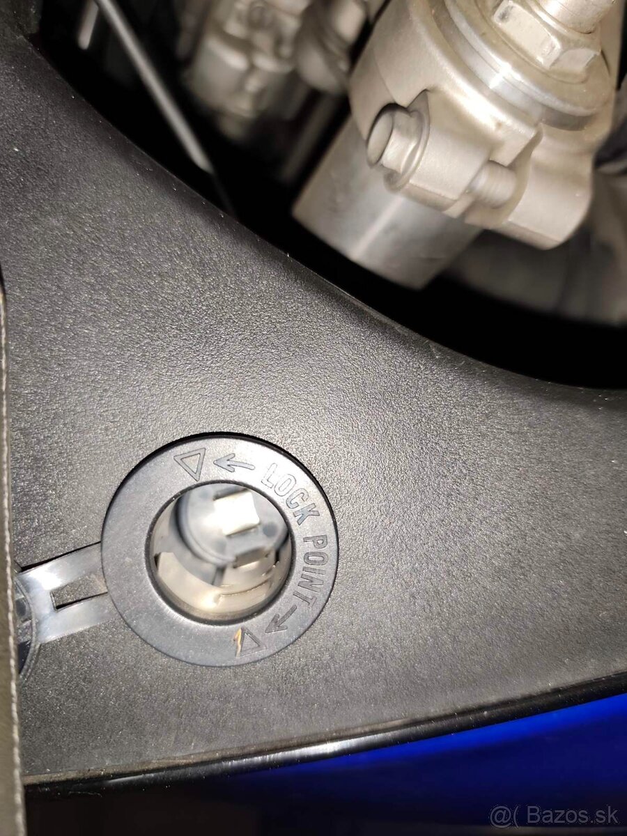 Suzuki V-strom 650 DL - 13