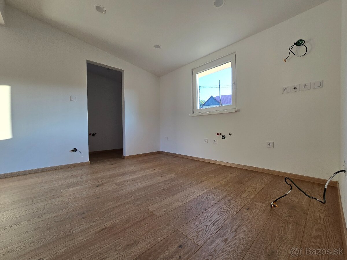 NOVOSTAVBA RODINNéHO DOMU ALEBO CHALUPY - 13