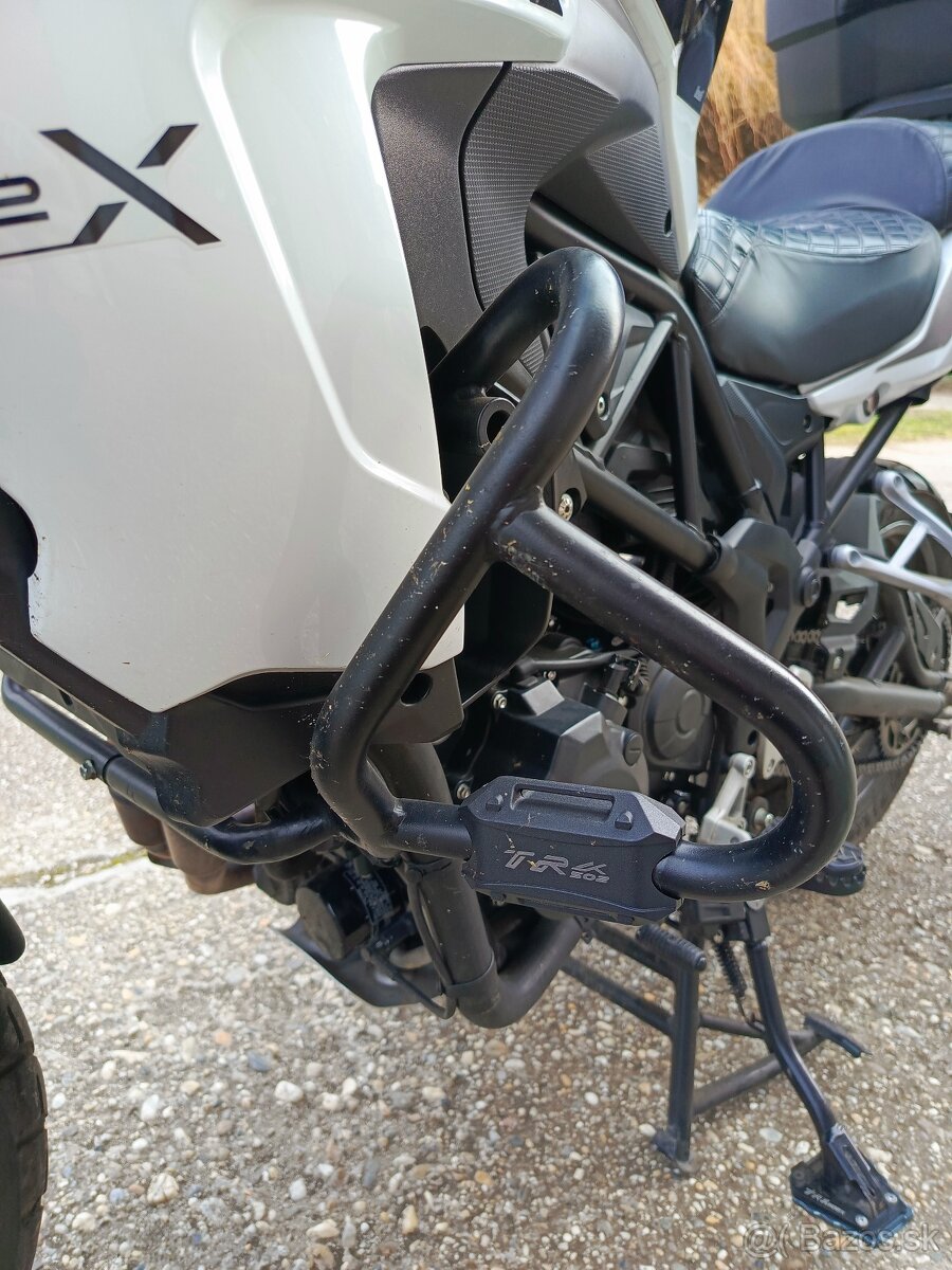 Benelli TRK 502 X - 13