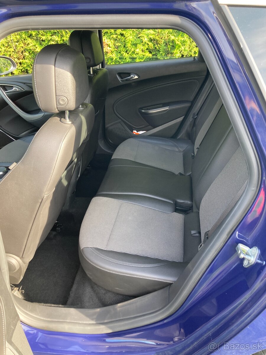 Opel Astra J - 13