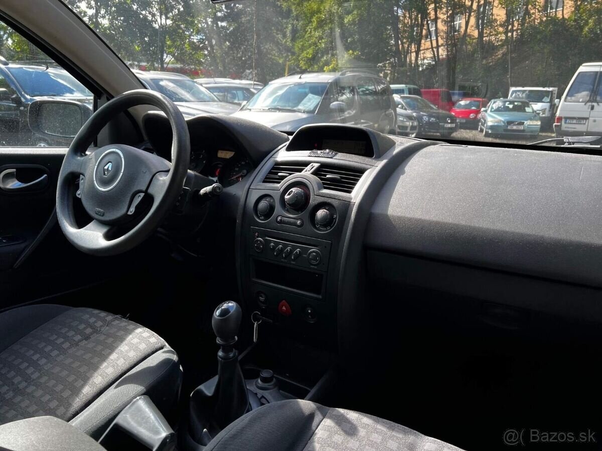 Renault Megane Combi 1.9DCi 96kW klima tempomat 2007 - 13