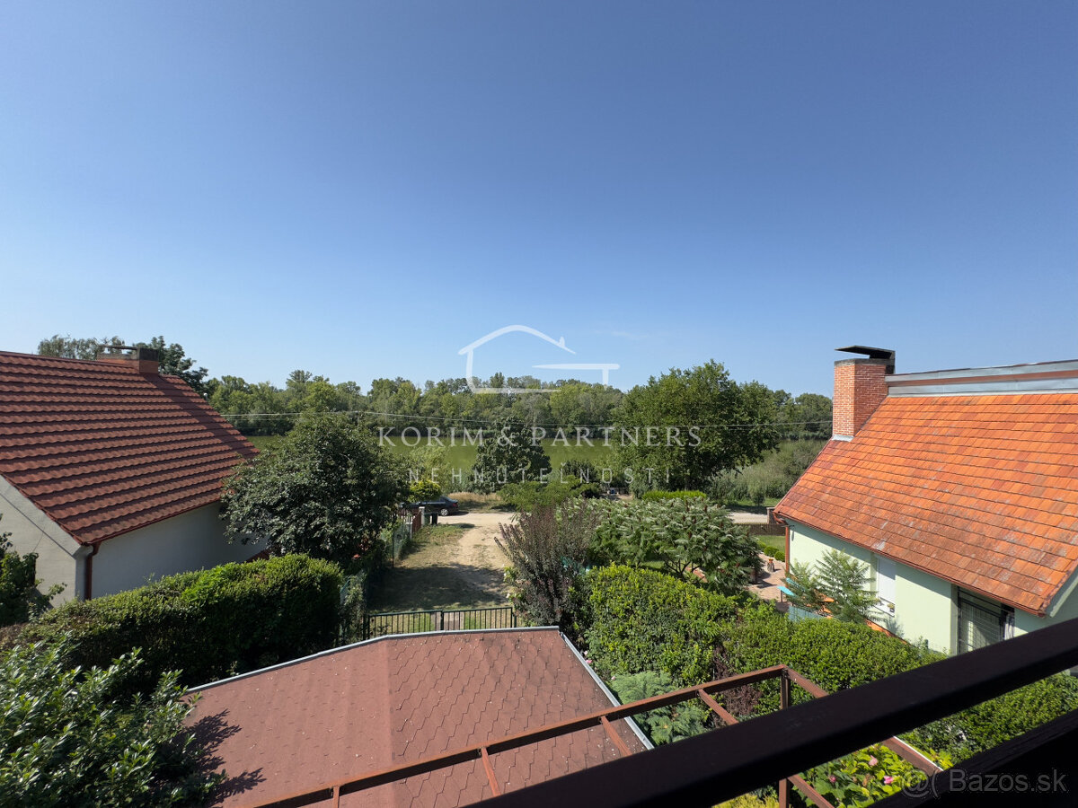 Poschodová chata v relaxačnej oáze pri virtskom jazere - 13