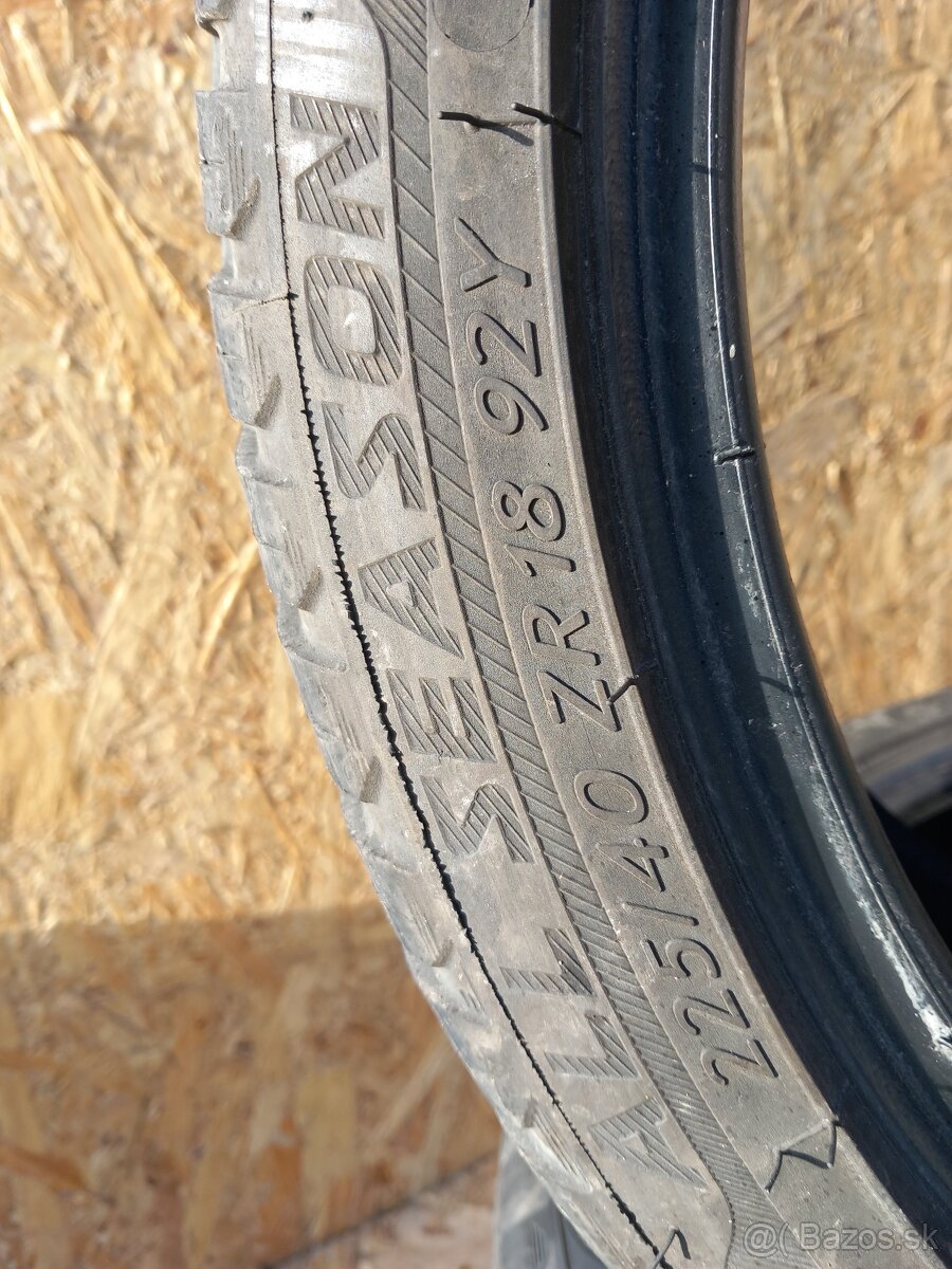 225/40 r18 celoročne pneumatiky - 13