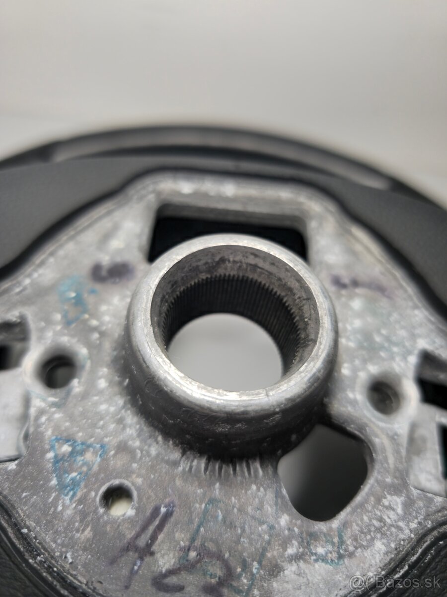 ŠPORTOVÝ VOLANT ŠKODA - 13