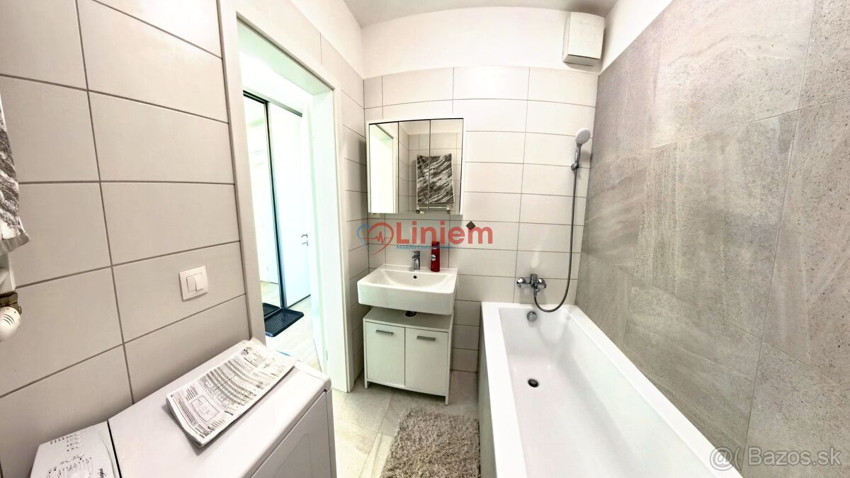REZERVOVANÉ - Štýlový 2-izbový byt s garážovým parkovaním - 13