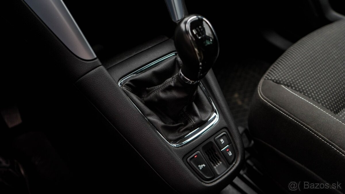 Opel Zafira Tourer 1.4 Benzín + LPG - 13