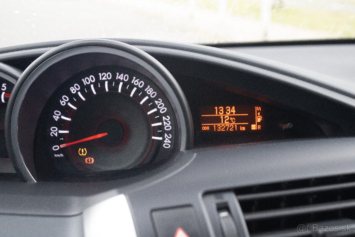 Toyota Verso 1.6 D-4D, 82kW (2015) - 13