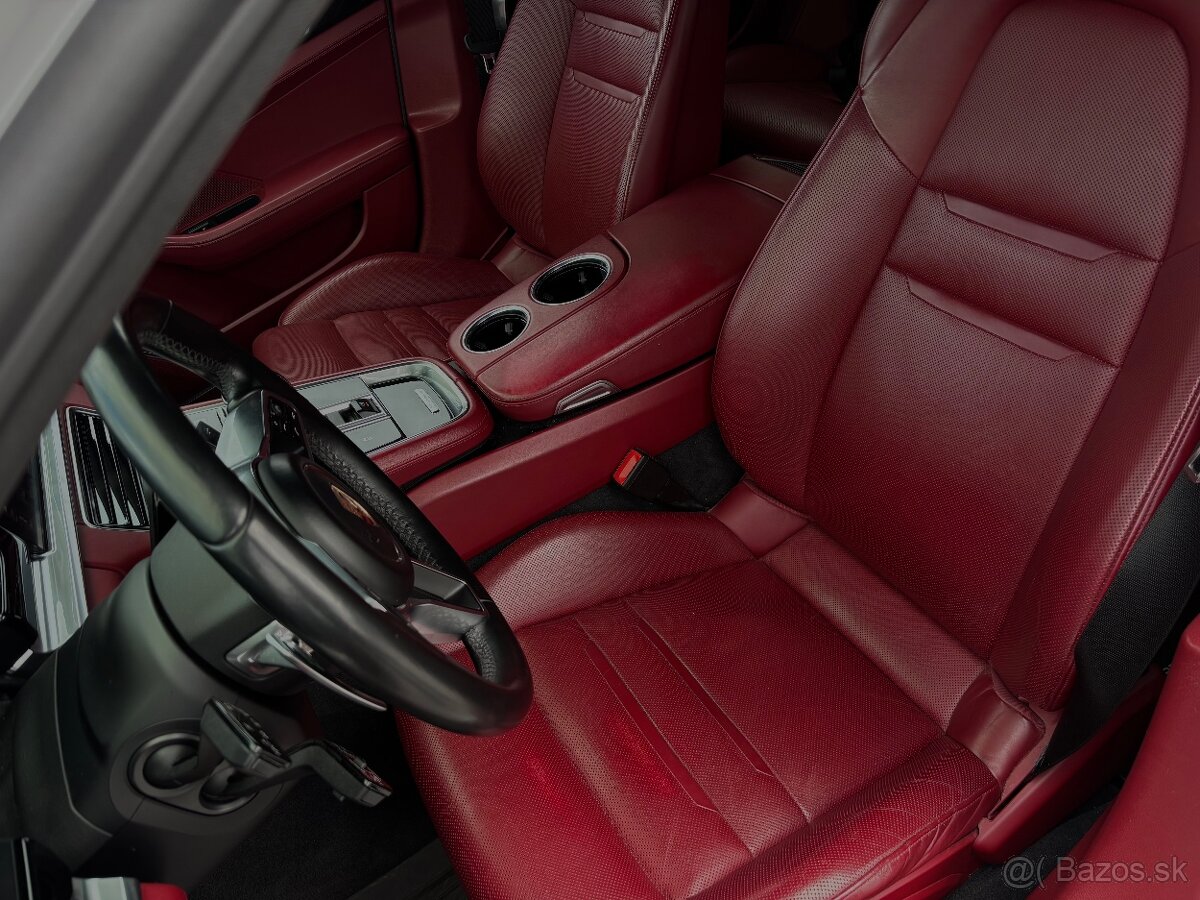 Porsche Panamera 971 4S - 13