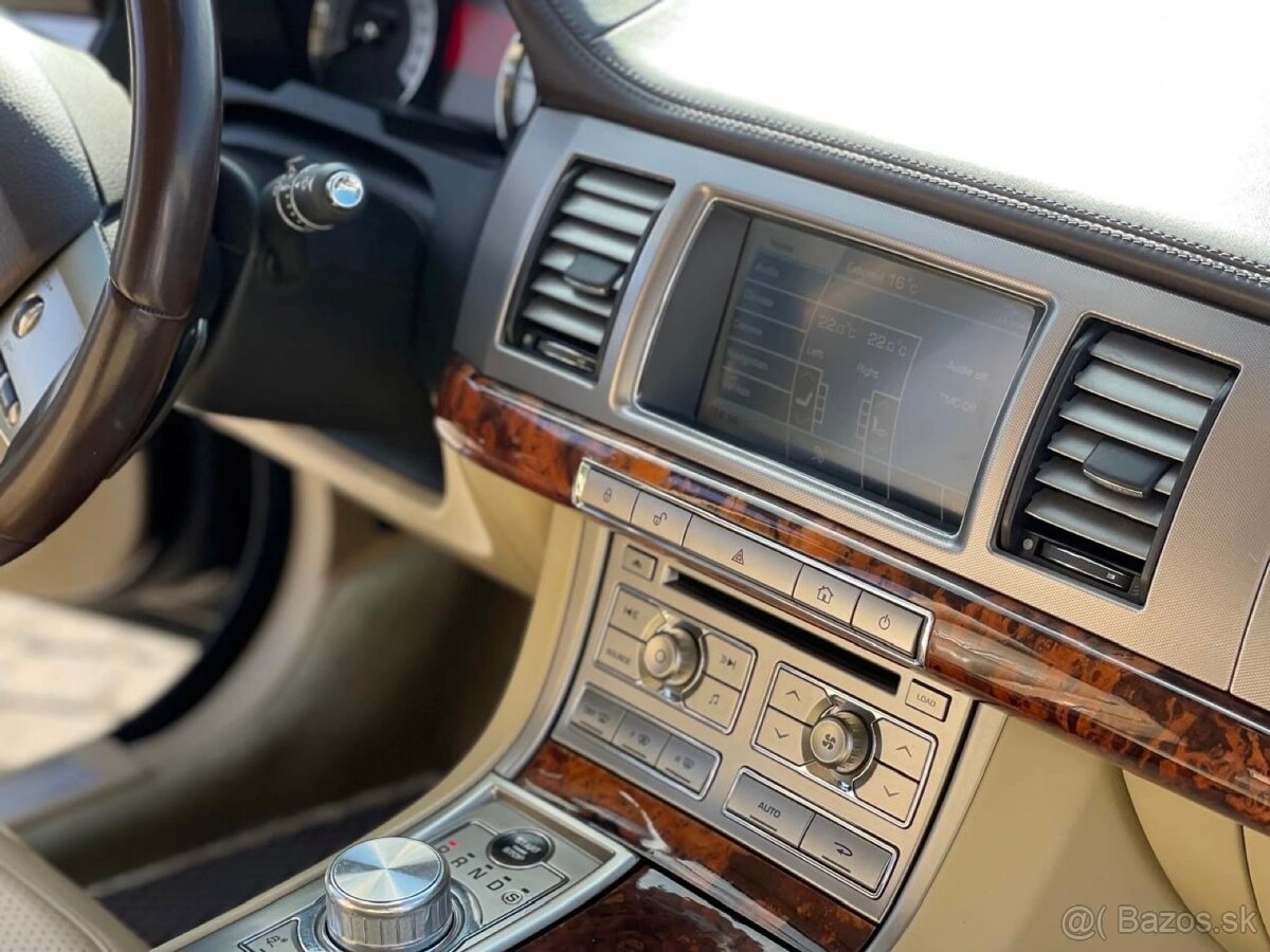 Predám Jaguar XF 2.7D (X250), r. 2009 - 13