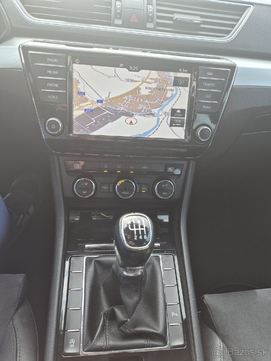 Skoda superb 2.0 tdi combi 110kw - 13