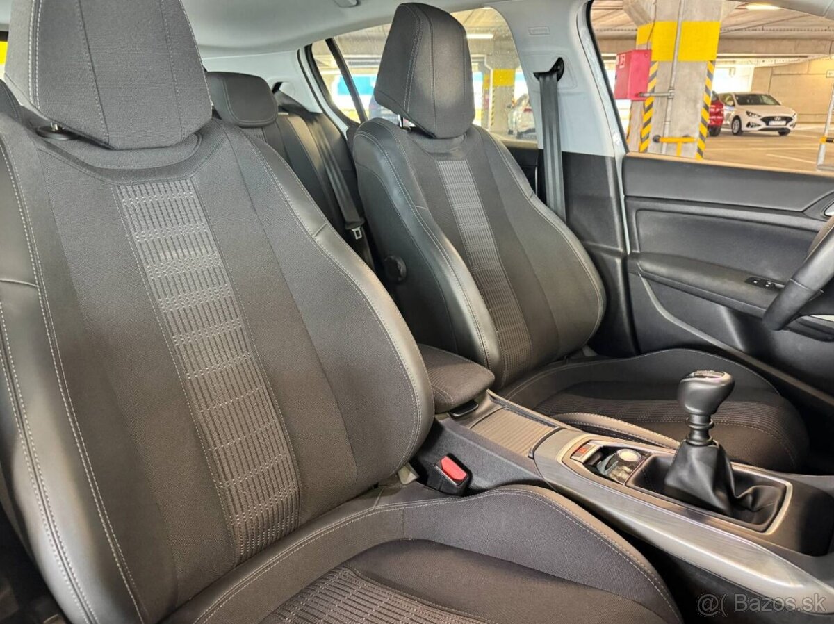 Peugeot 308 - 13