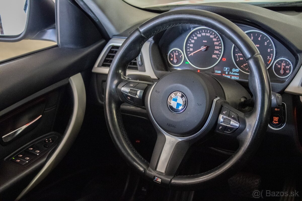 BMW Rad 3 Touring 318i A/T - 13