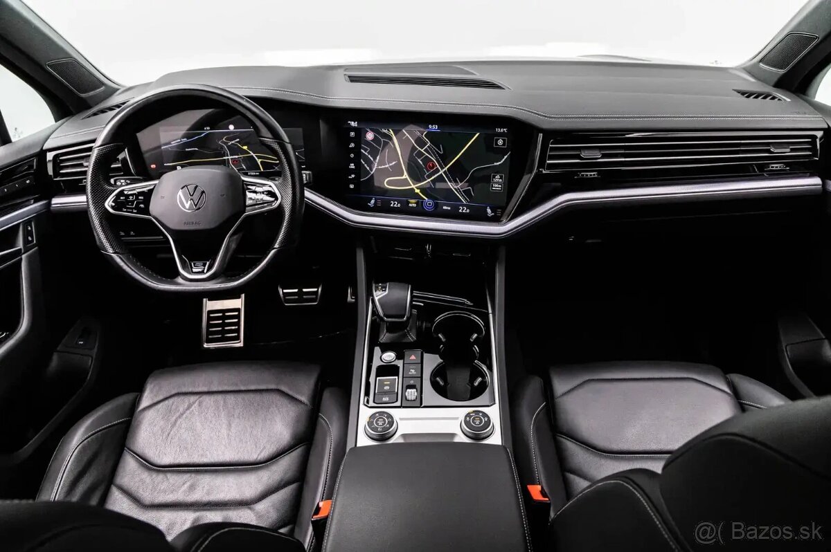 Volkswagen Touareg - 13